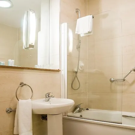 The Arches Hotel 3*